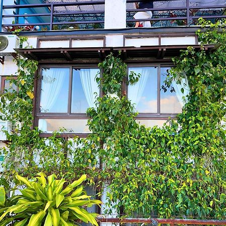 Cabins By Eco Hotels Tagaytay City Екстериор снимка