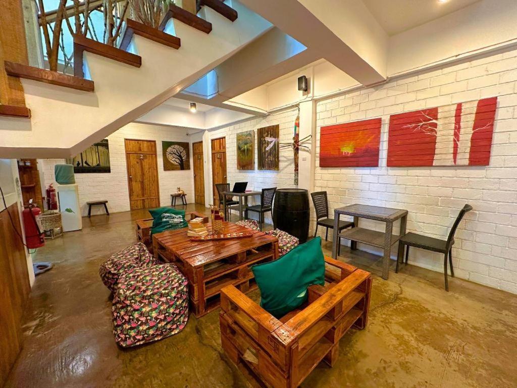 Cabins By Eco Hotels Tagaytay City Екстериор снимка